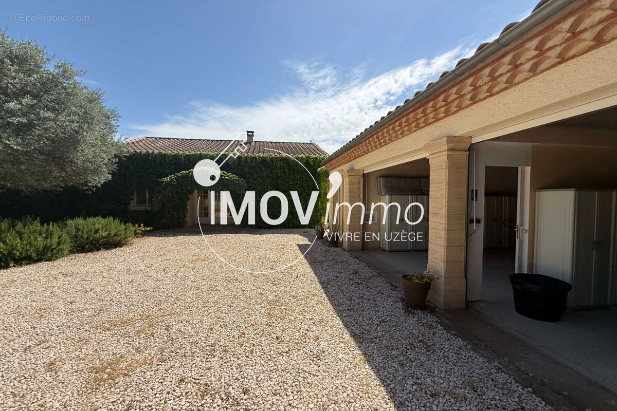 Maison 122 m² à Uzes  - photo 9