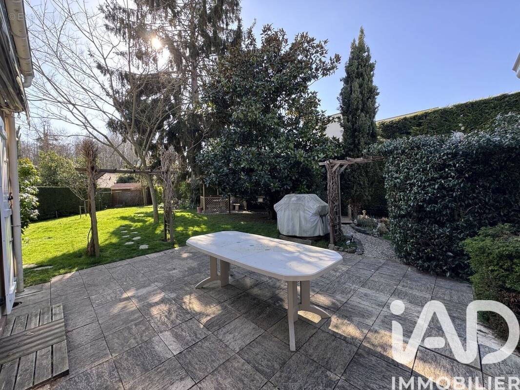 Photo 1 - Maison à LUZARCHES