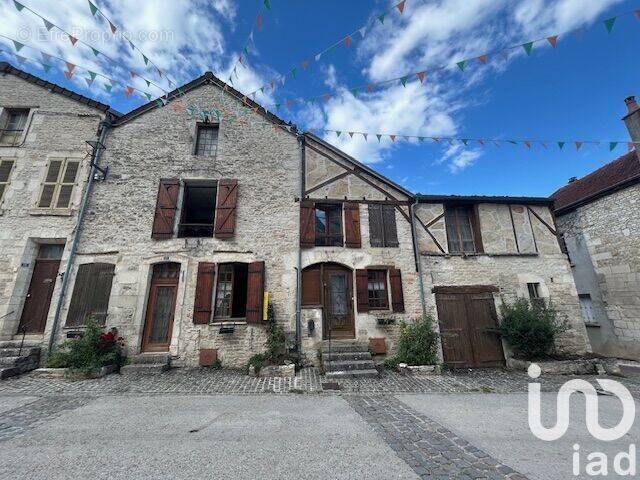 Photo 1 - Maison à LES RICEYS