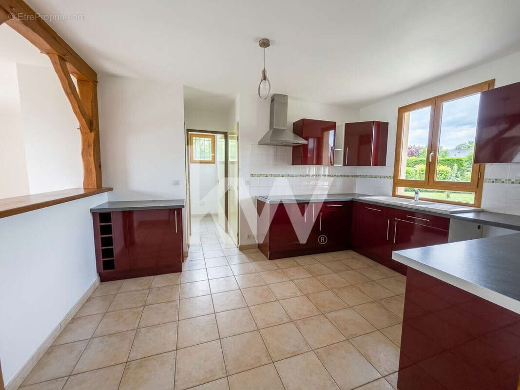 Maison 115 m² à Saint-Sigismond  - photo 3