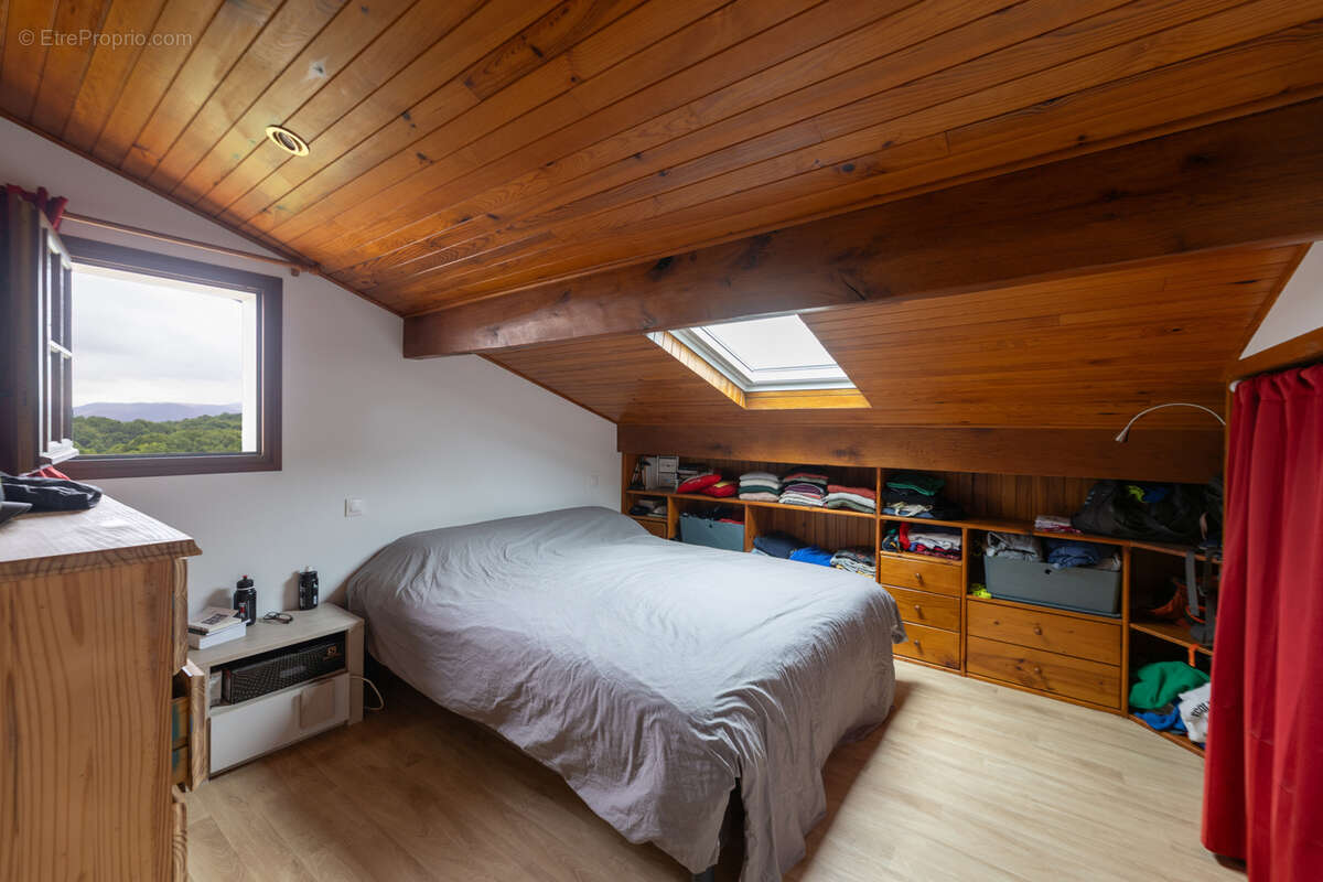 CIBOURE   Sur les hauteurs, appartement de caractère avec jardin, dépendances et vues exceptionnelles - photo 8