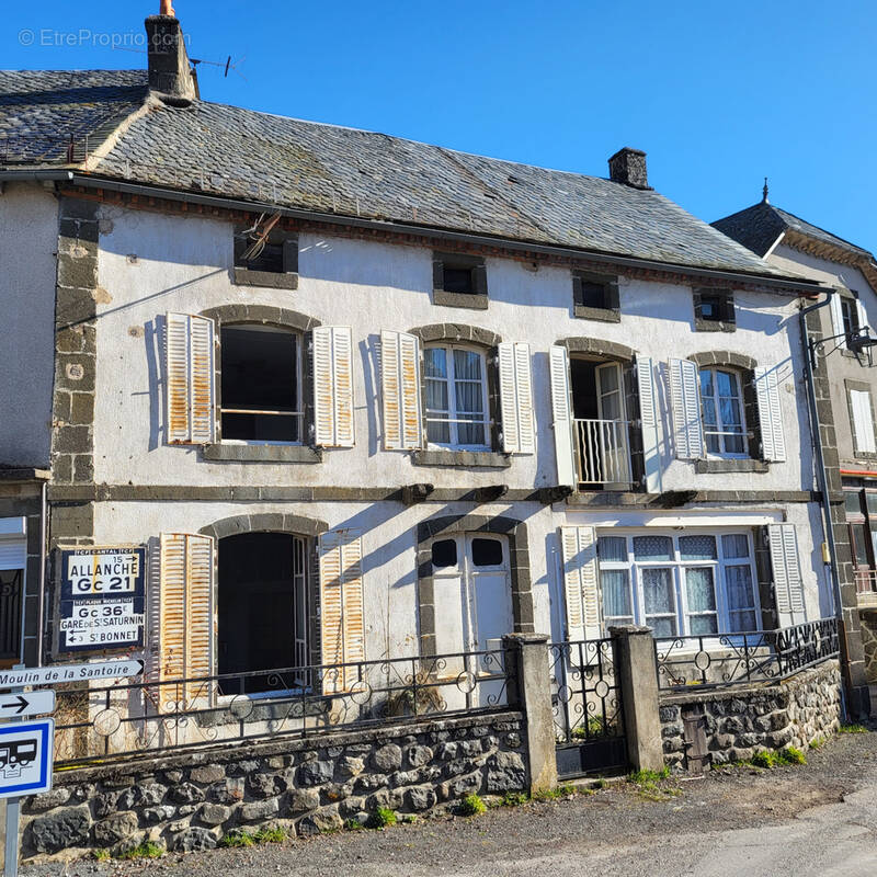 Maison à SAINT-SATURNIN