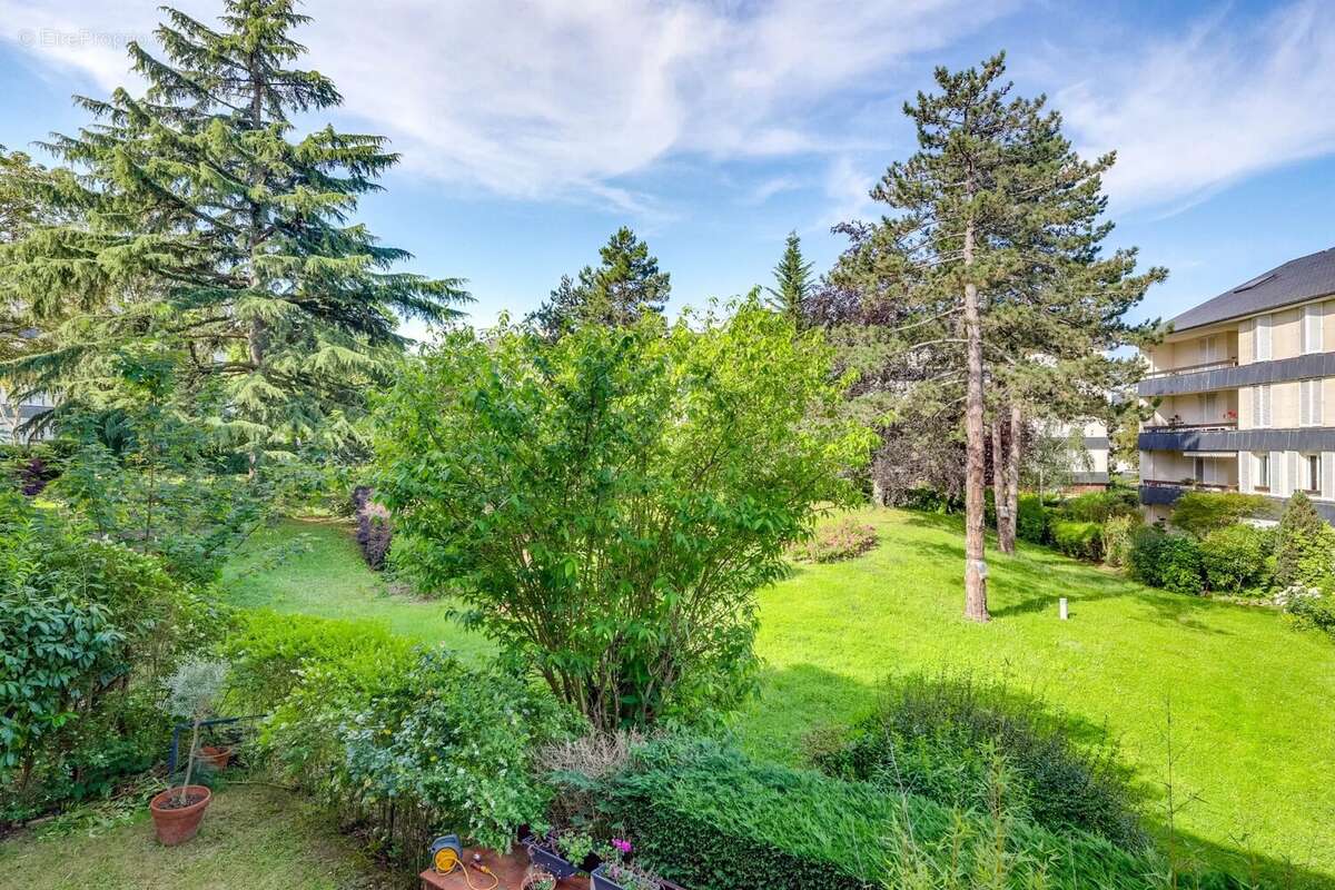 Appartement à LOUVECIENNES