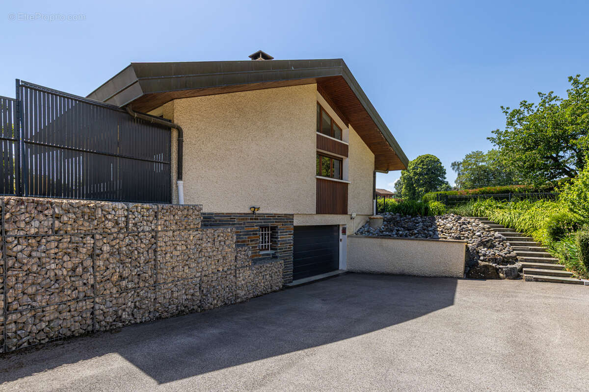 Maison à POISY