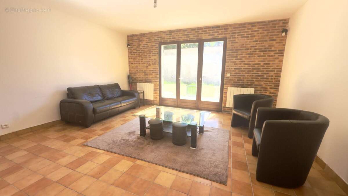 Maison à LES MUREAUX