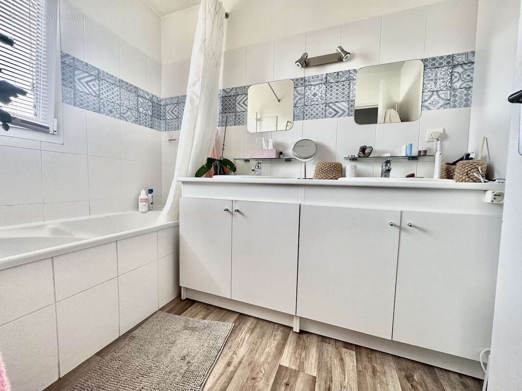 Maison à LARRESSORE