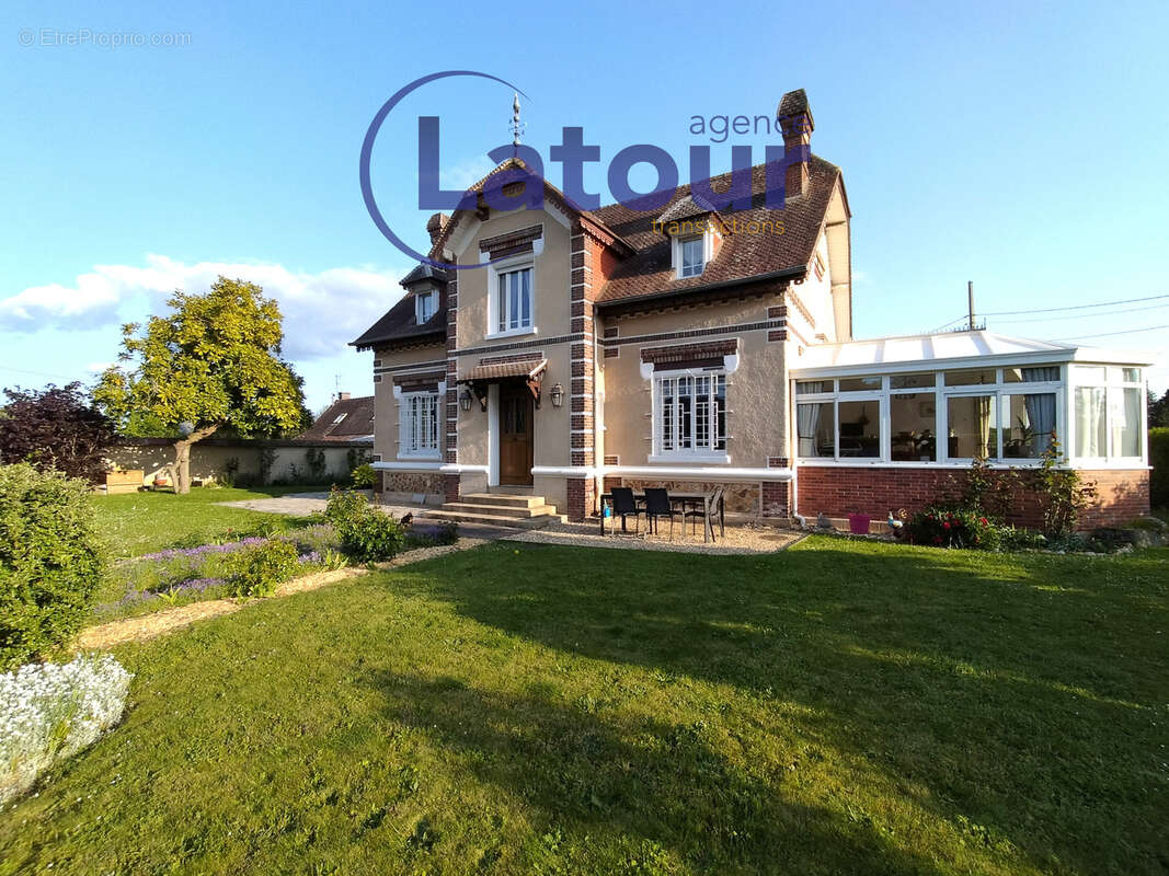 Maison de caractere a nonancourt 7 pieces - photo 9