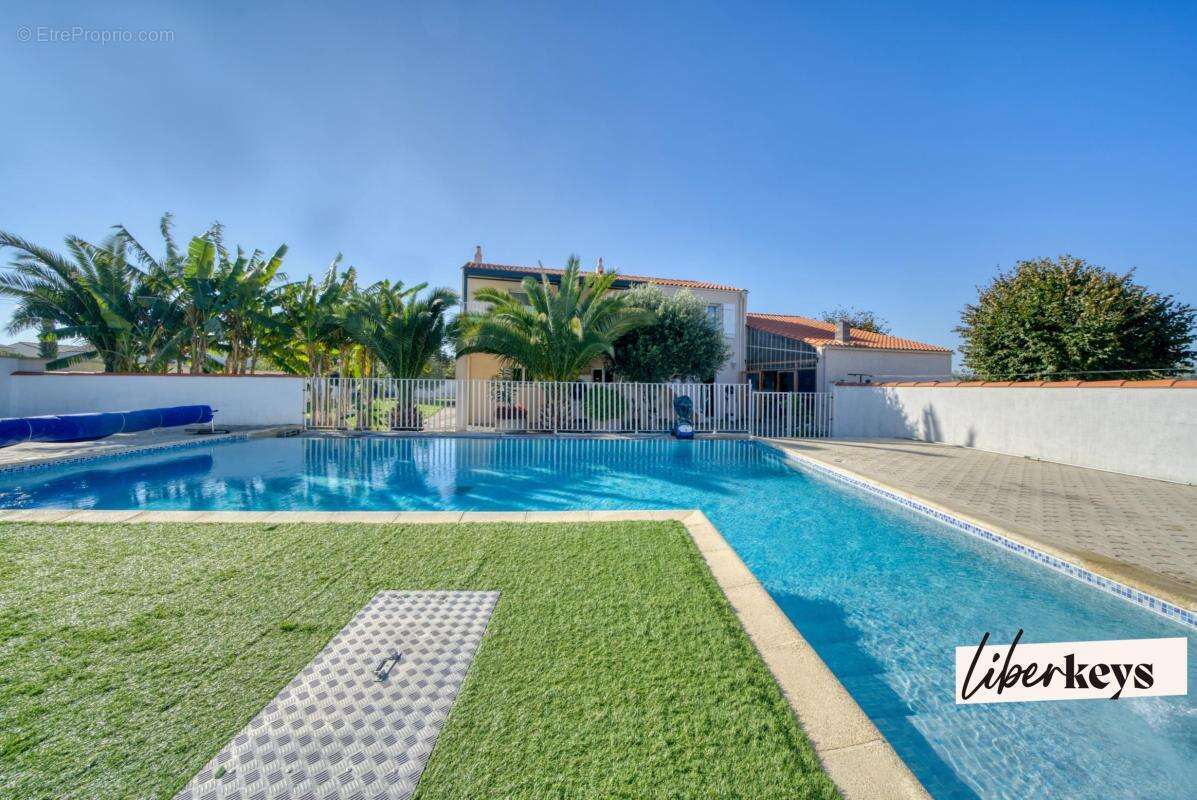 Maison à ASNIERES-LA-GIRAUD