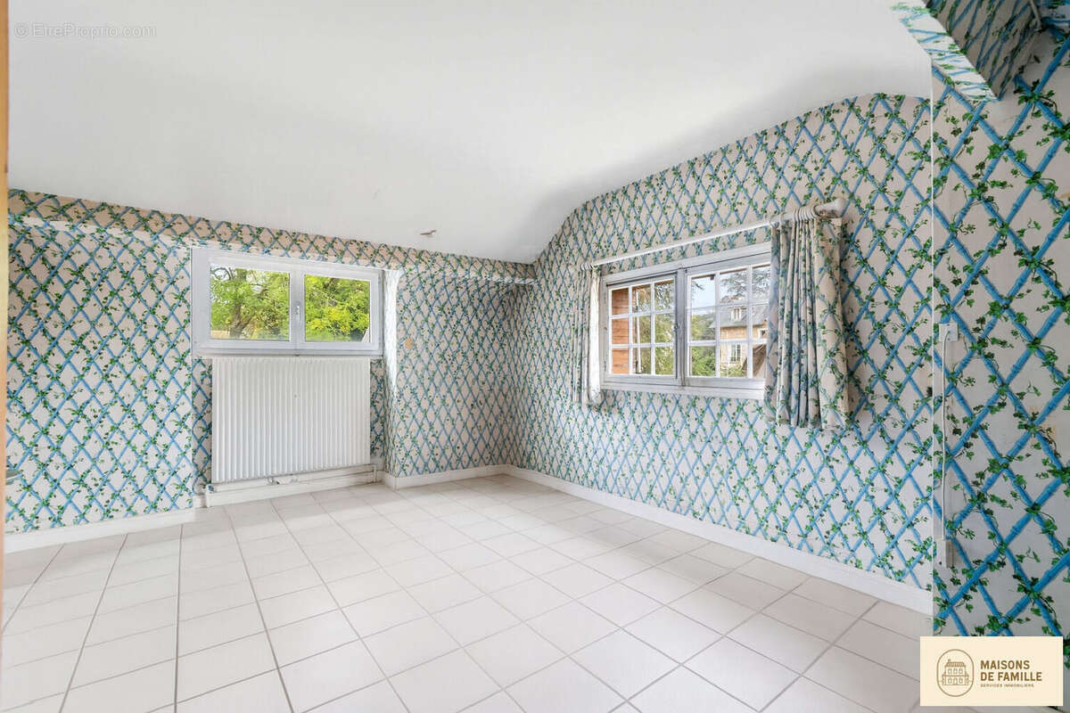 Maison à VAUCRESSON