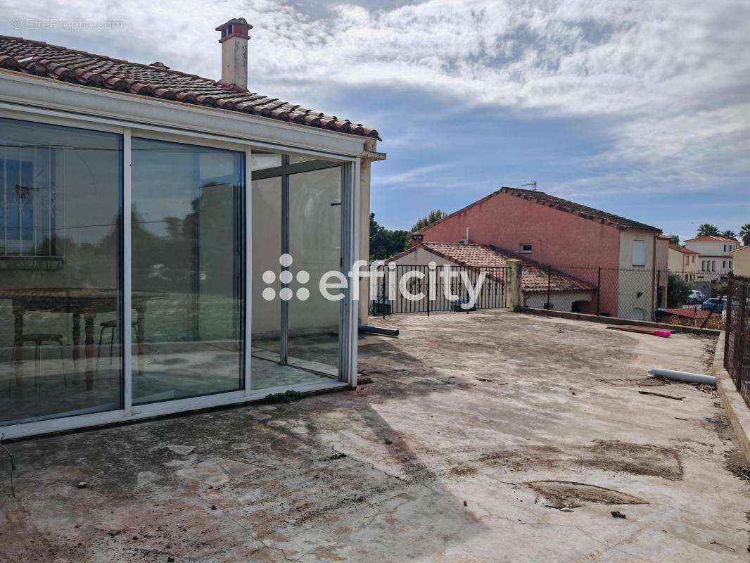 Maison à VILLELONGUE-DE-LA-SALANQUE