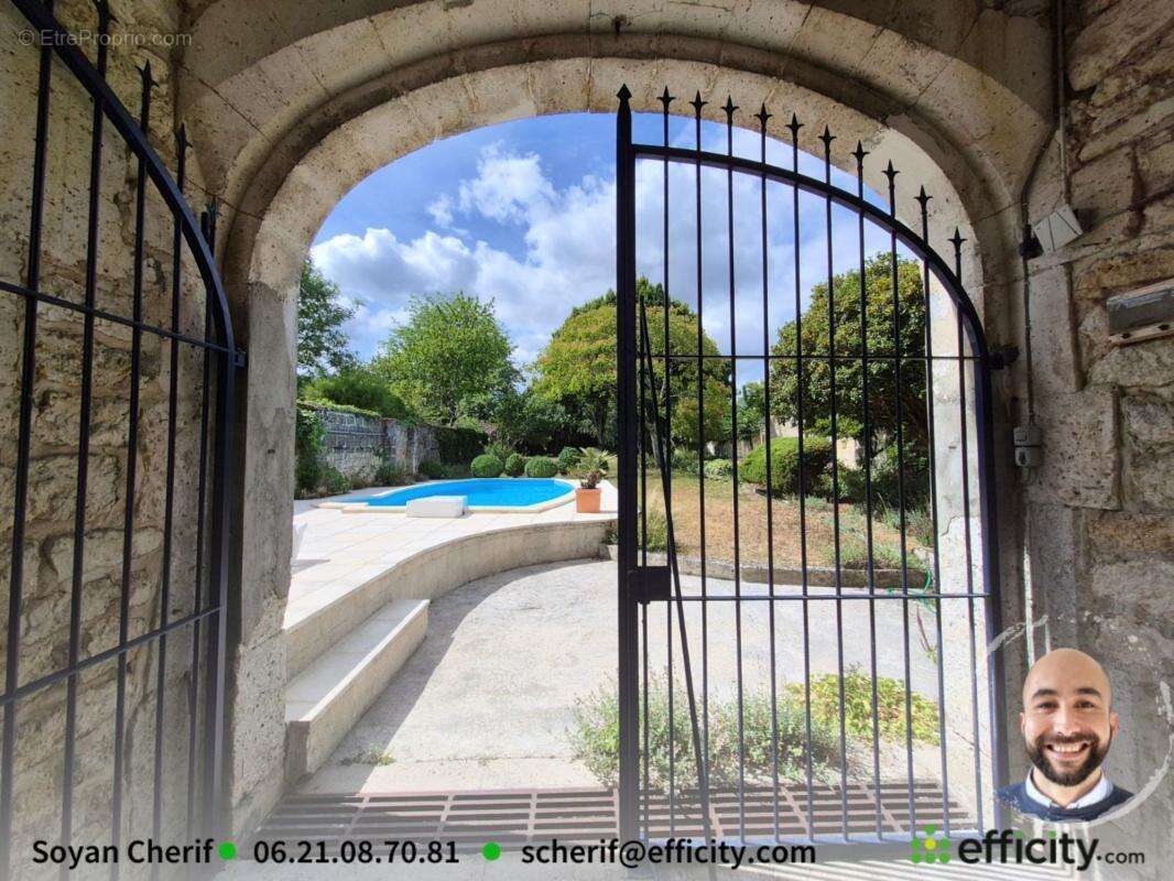Maison 185 m² à L'isle-D'espagnac  - photo 25