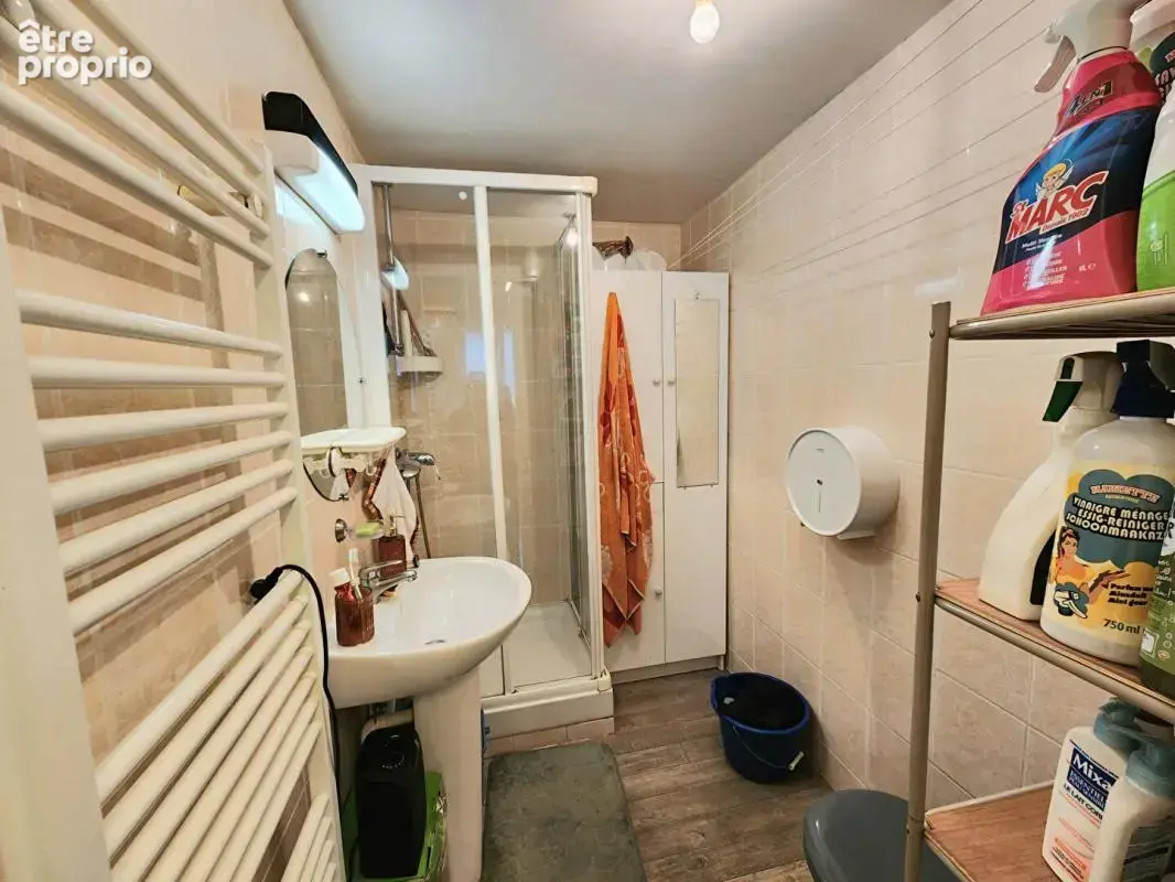 Baisse de prix : Les Andelys - Immeuble de rapport de 3 logements  dont 2 loués pour une rentabilité de 18.240 par an.- Prix 185 - photo 11