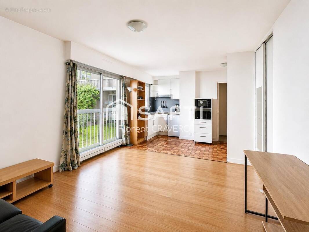 Photo 1 - Appartement à PARIS-18E