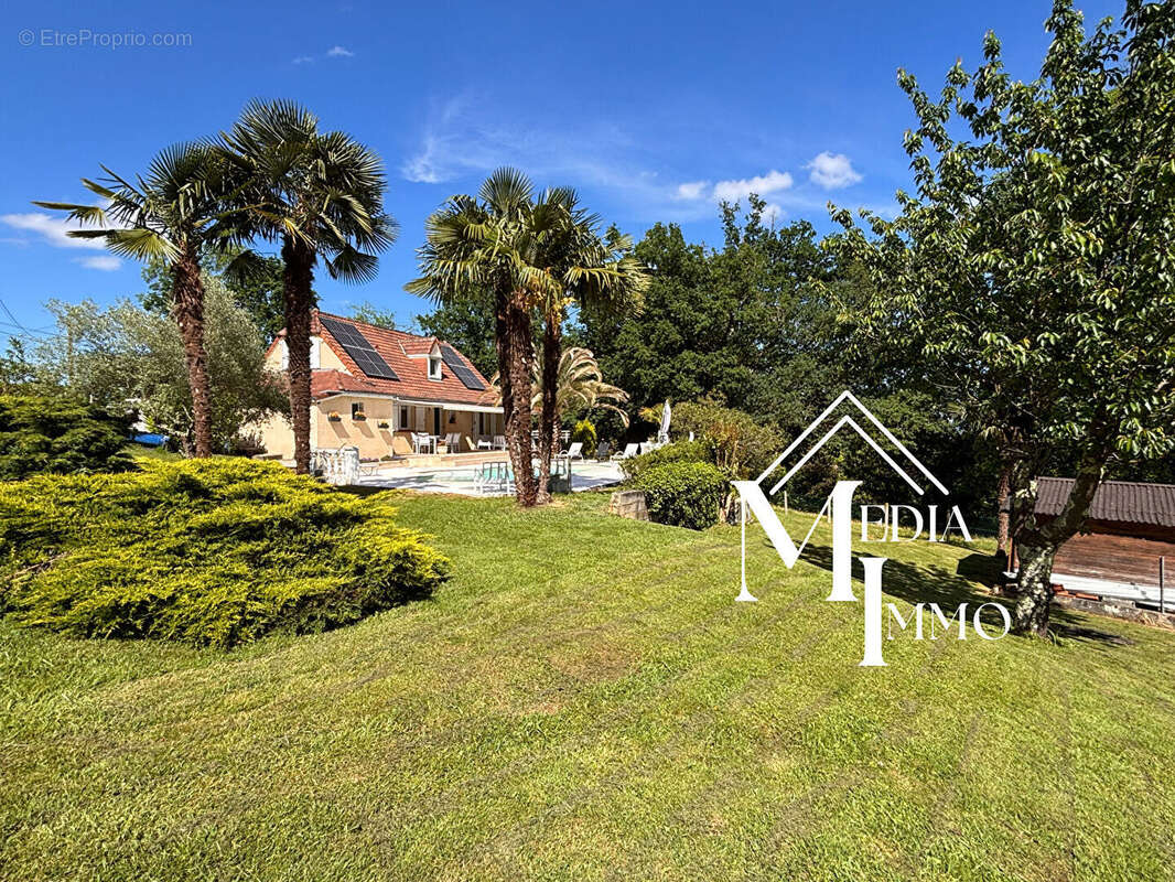 Maison à ARTIX
