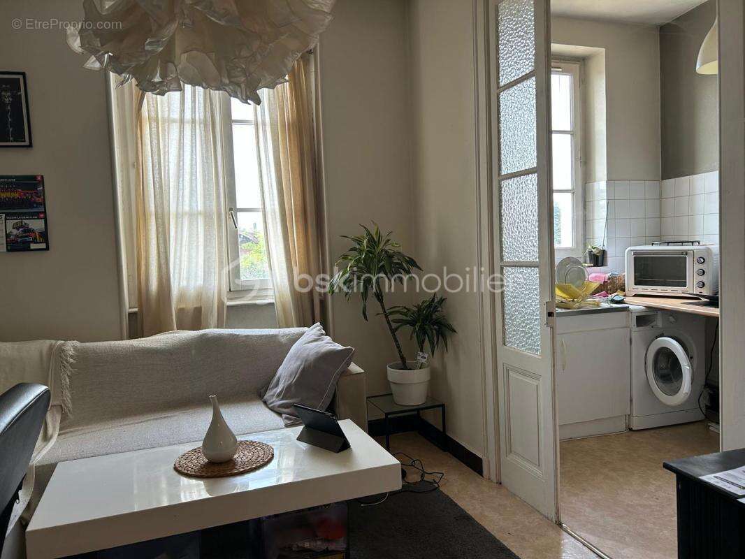 Appartement à TASSIN-LA-DEMI-LUNE