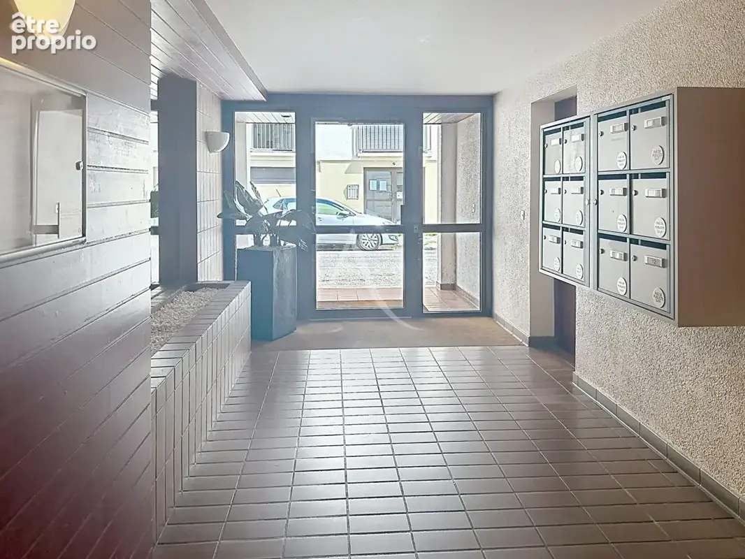 Centre ville appartement Pau 1 chambre , balcon et parking - photo 11