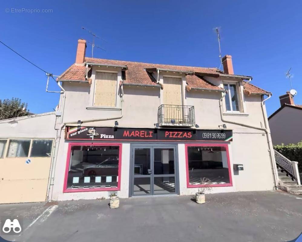 Opportunité à Saisir à Commentry (03) : Immeuble Mixte - Local Commercial + Habitation à l'Étage - photo 1