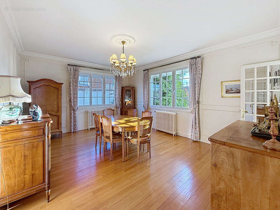 Maison à SOTTEVILLE-LES-ROUEN