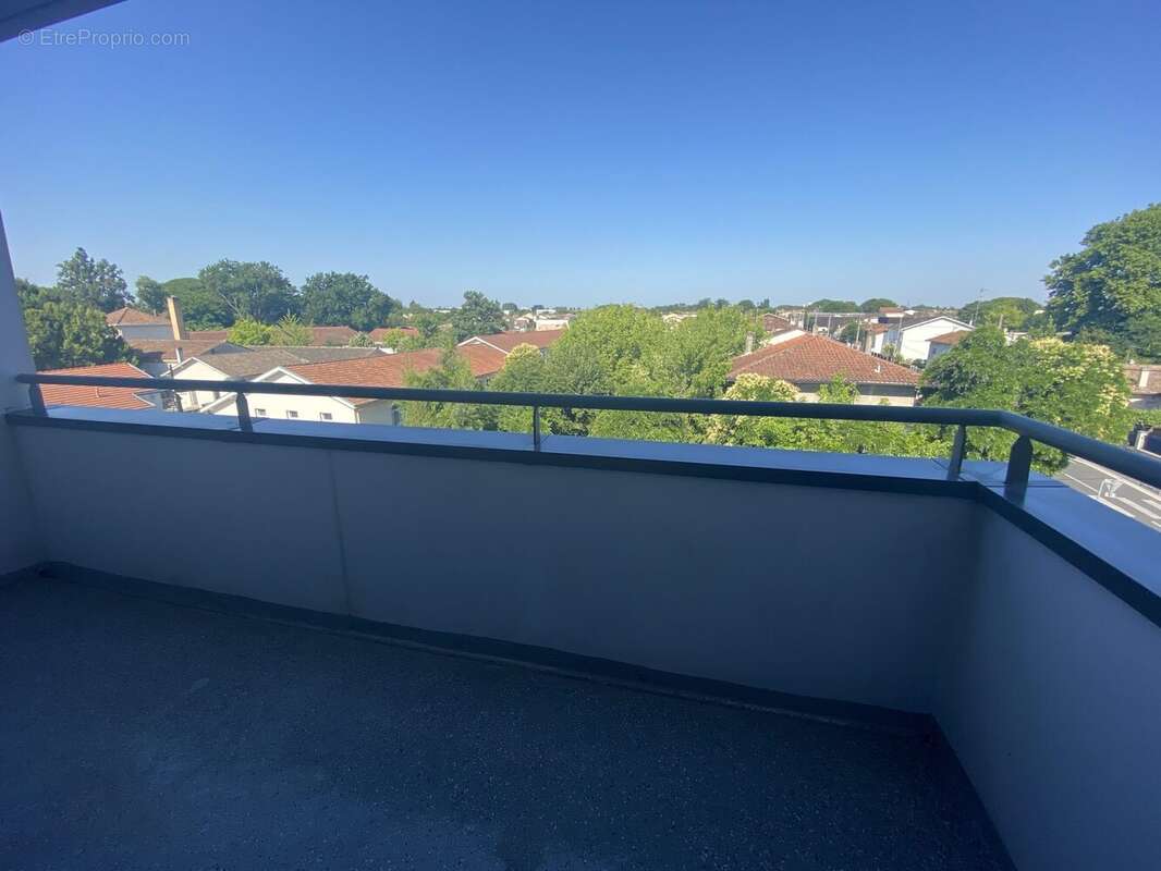 Appartement à BEGLES