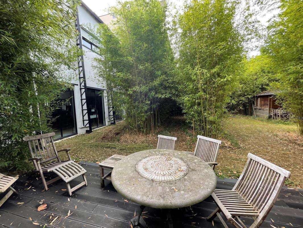 Maison à LE PERREUX-SUR-MARNE