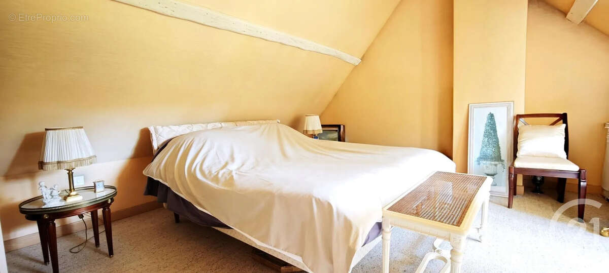 Maison à BROU