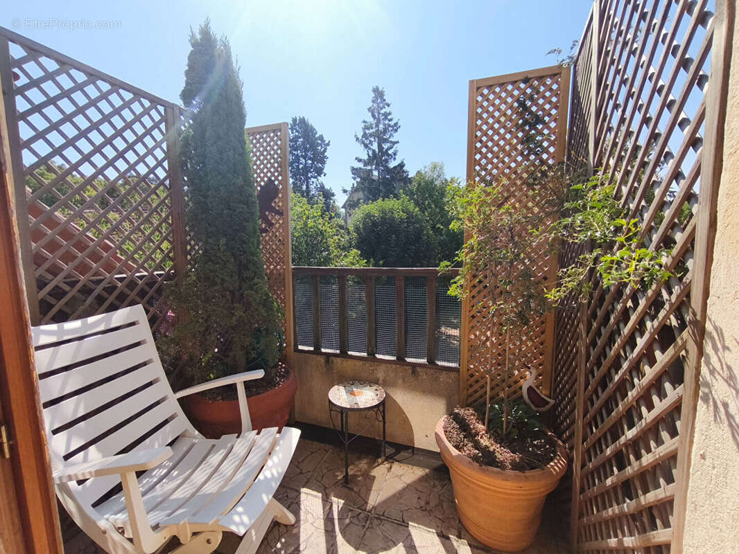 Appartement f3 72 m²  duplex maintenon centre ville  gare et commeces a pied - photo 9