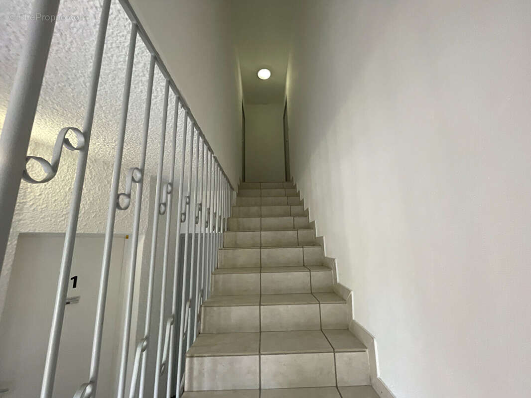 Immeuble 4 logements T3 - très bon rendement locatif! - photo 6