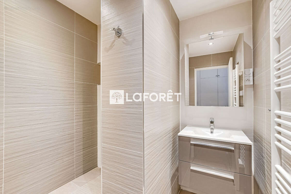 Appartement à PARIS-12E