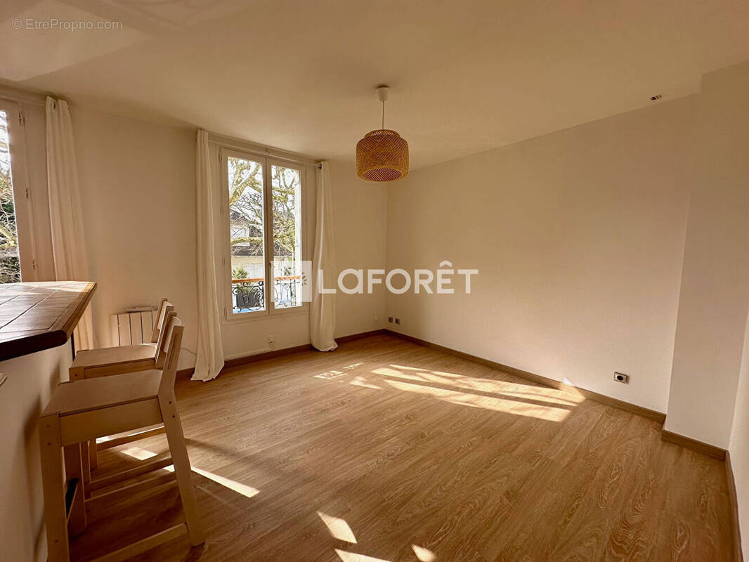 Appartement à LE PERREUX-SUR-MARNE