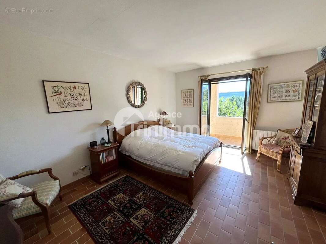 Maison à BERRE-LES-ALPES