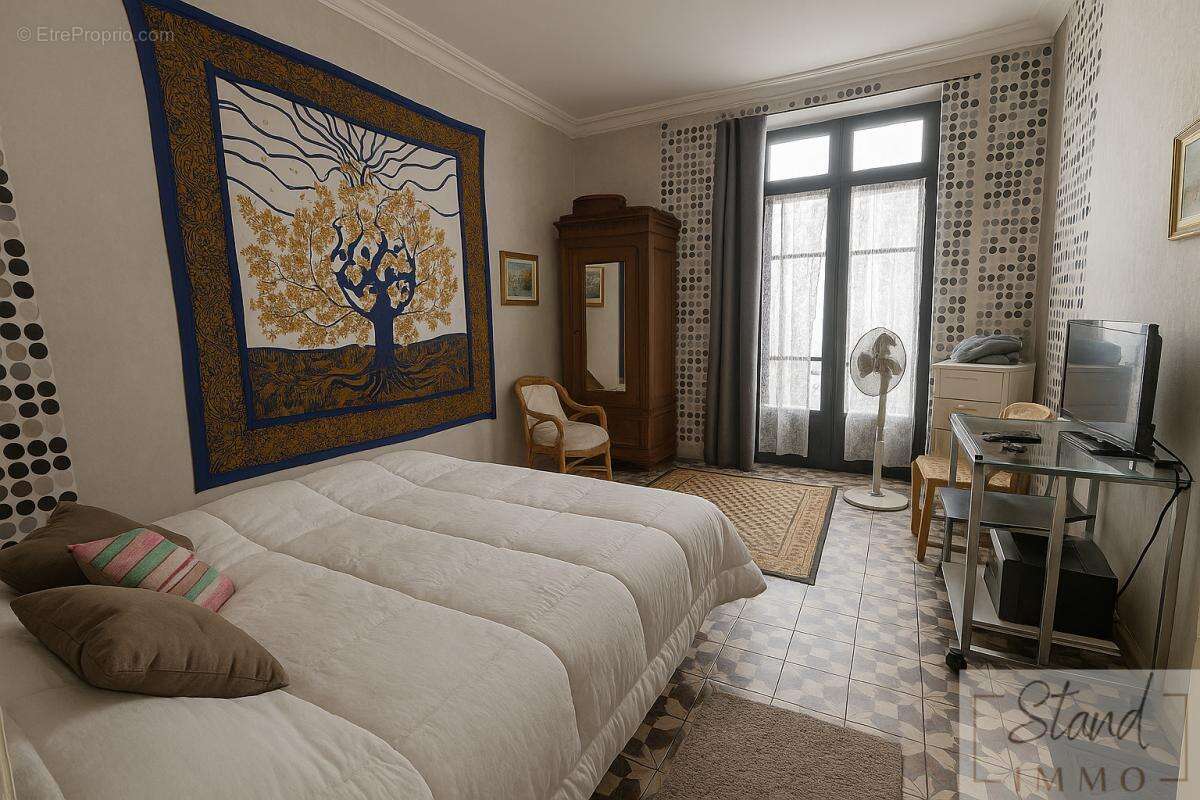 Appartement à MARSEILLE-6E