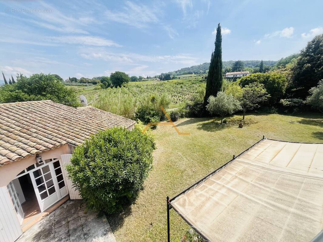 Maison à VALREAS
