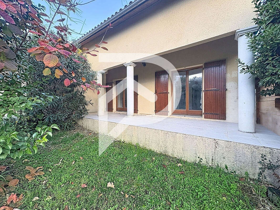 Maison à MONTELIMAR