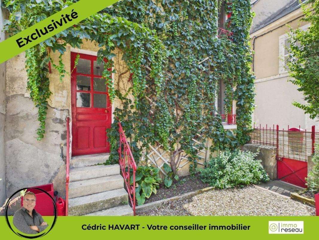 Maison 59 m² à Saint-Gaultier  - photo 4