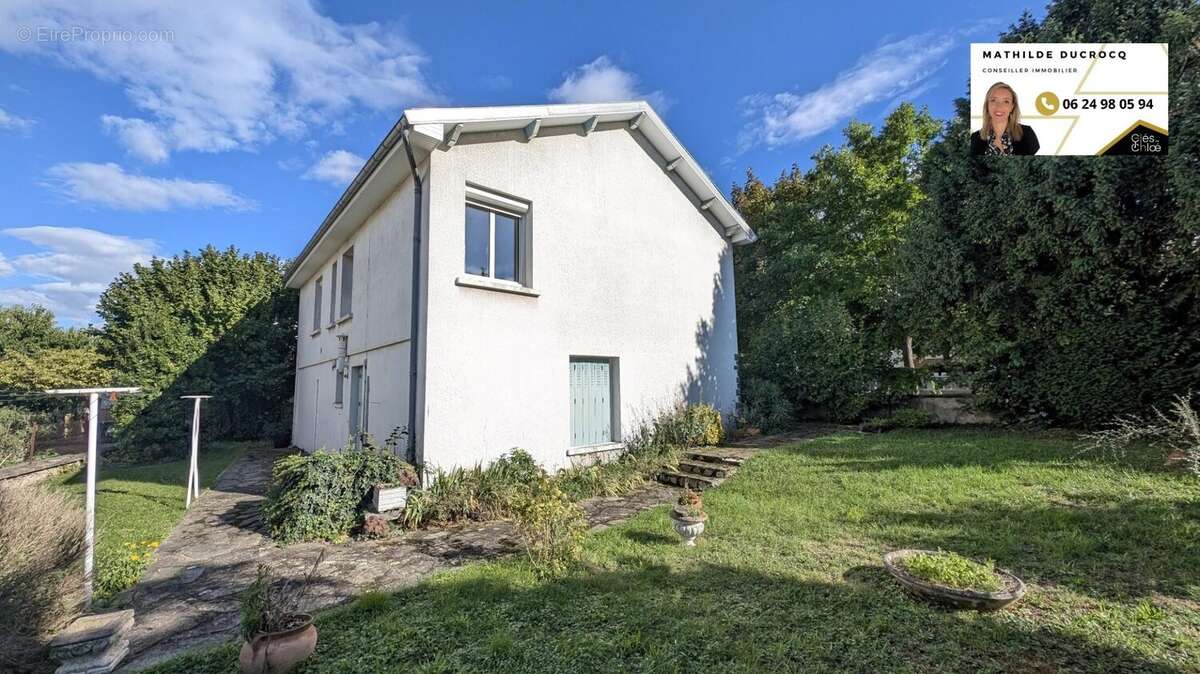 Maison à PERIGNAT-LES-SARLIEVE