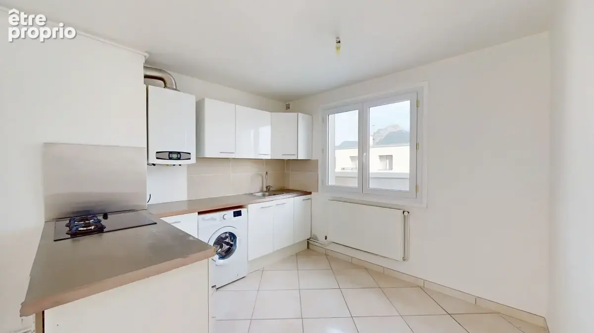 Appartement 2 pièces de 36 m2 - Dernier Etage - Eaux Claires /  Bv Joseph Vallier - photo 9