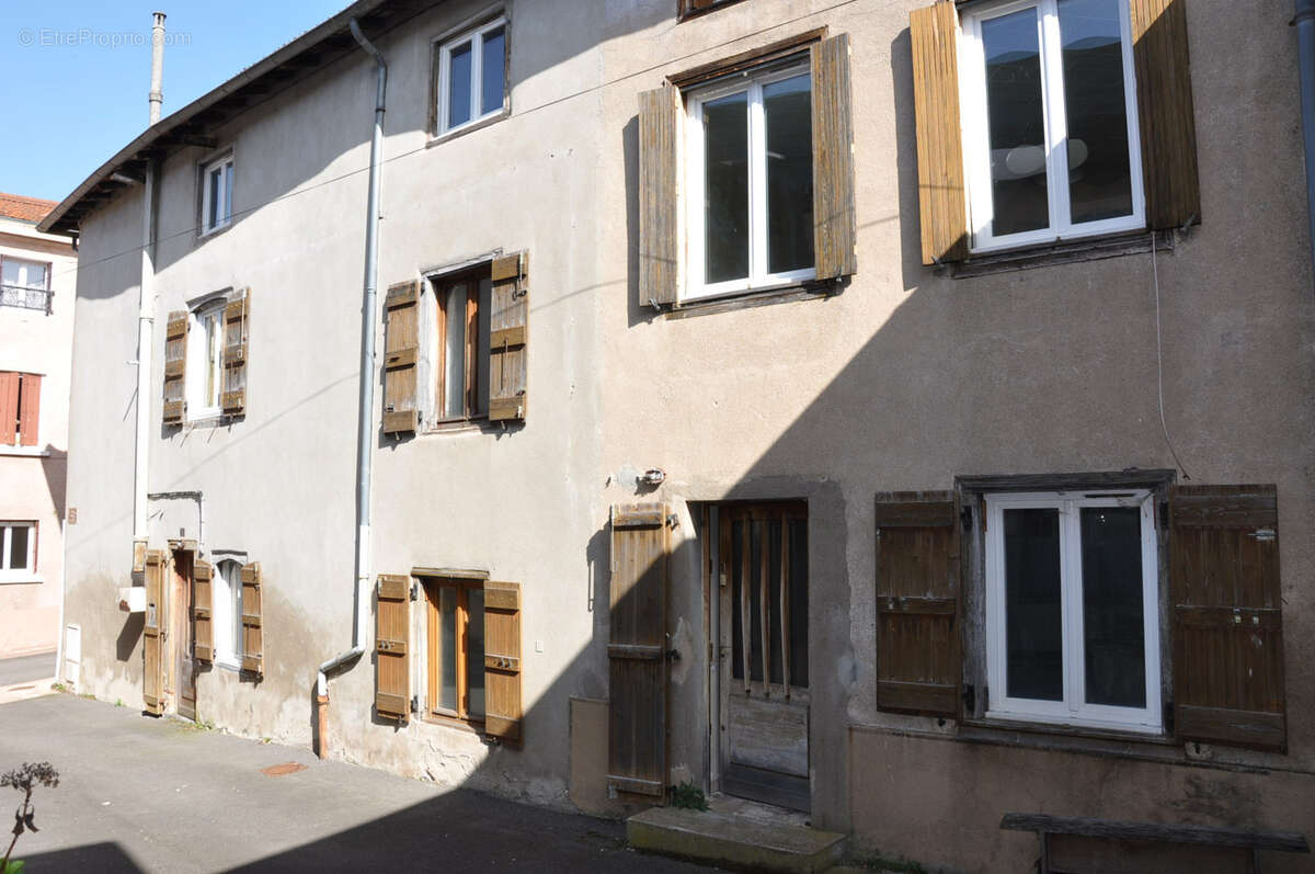 Maison à REGNY