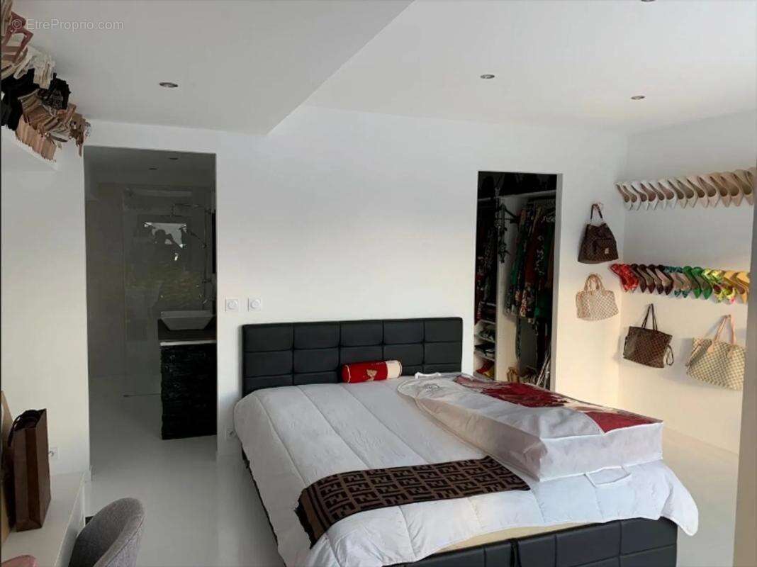 Maison à BOIS-D&#039;AMONT