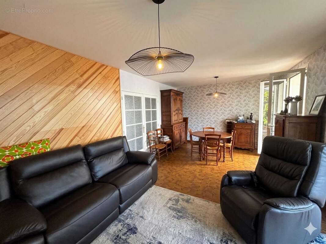 Maison à NOYAL-CHATILLON-SUR-SEICHE