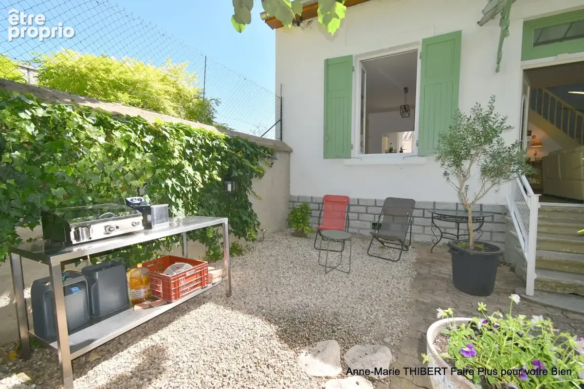 Maison à vendre 6 pièces VILLEURBANNE (69) - photo 8