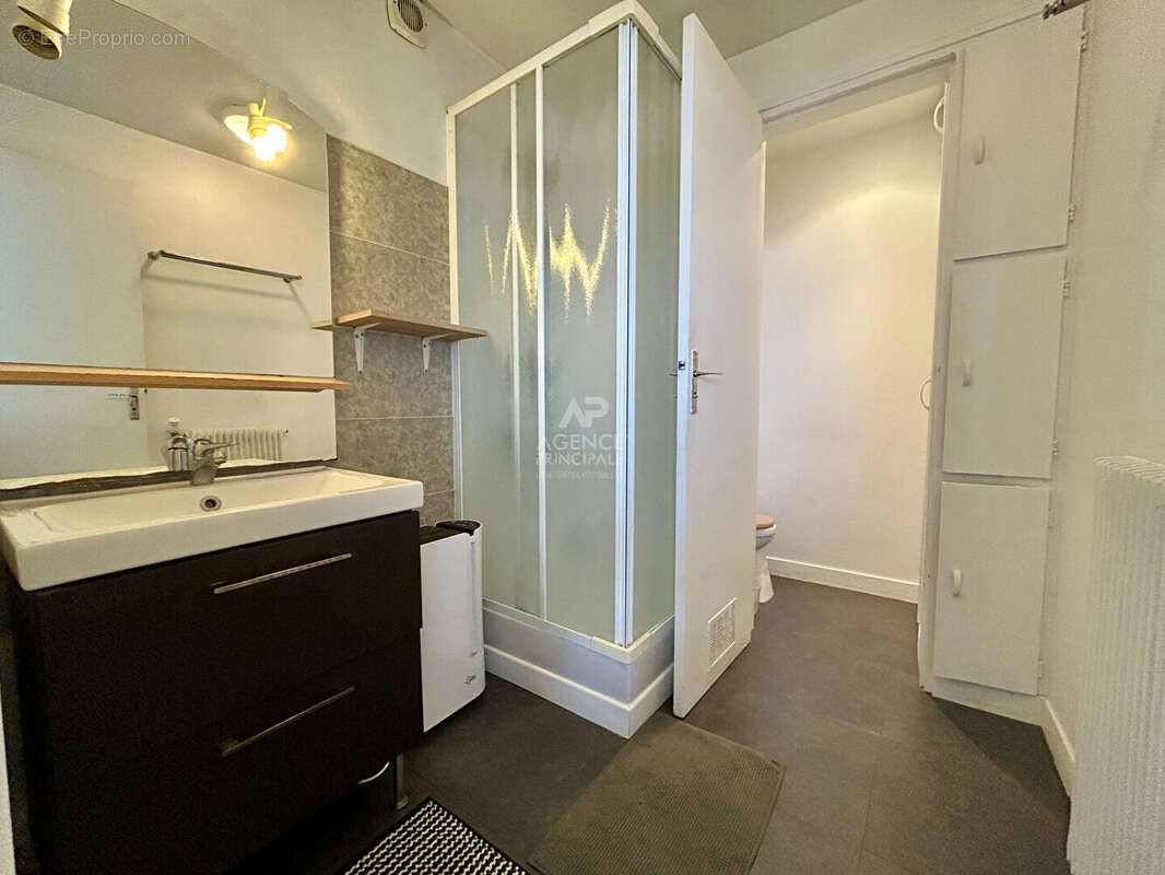 Appartement 2 pieces vendu loue - photo 4