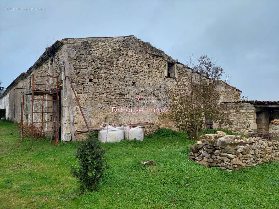 Maison à CORME-ECLUSE