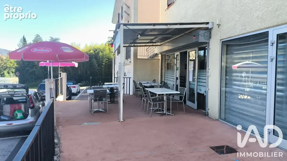 Photo 1 - Commerce à RIA-SIRACH