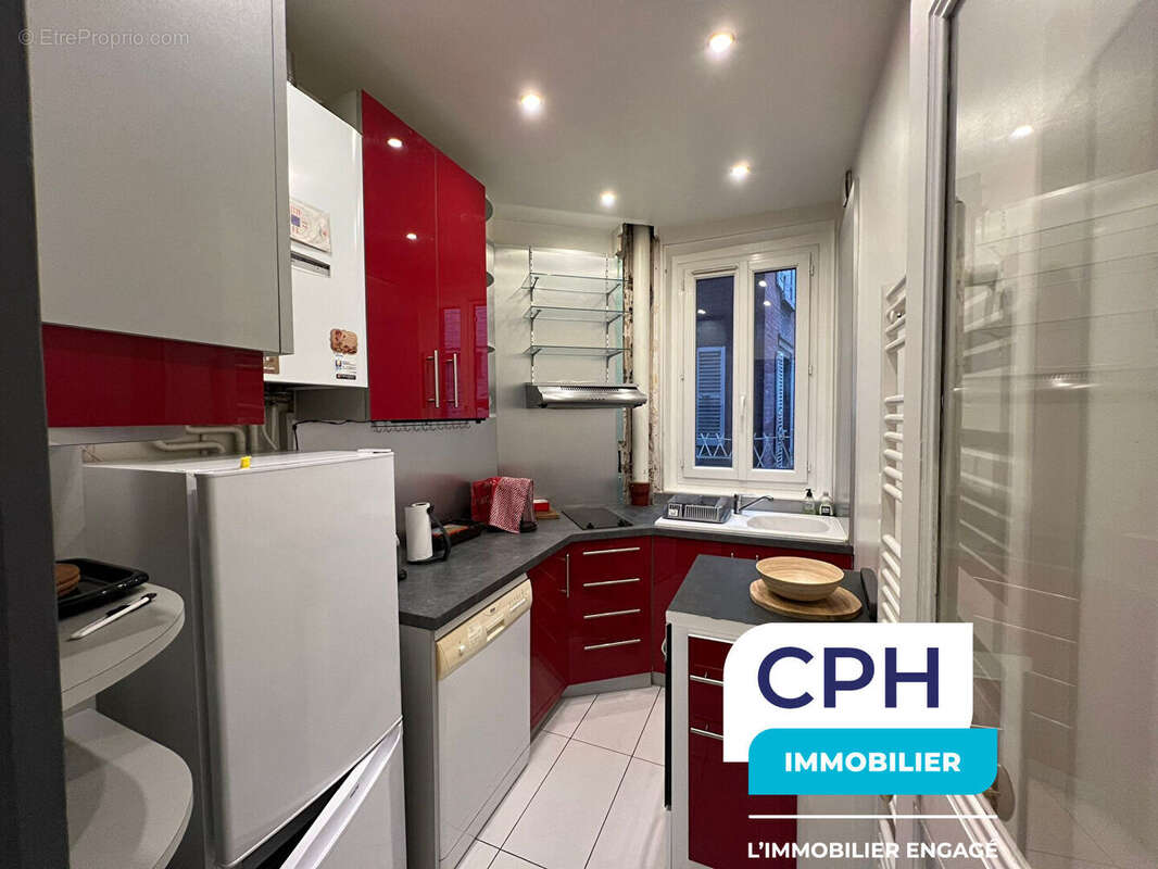 Appartement à COURBEVOIE
