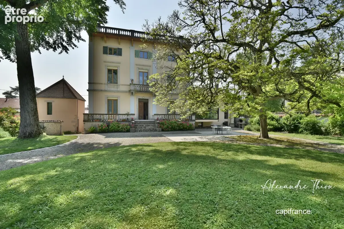 Maison à CHAZEY-SUR-AIN