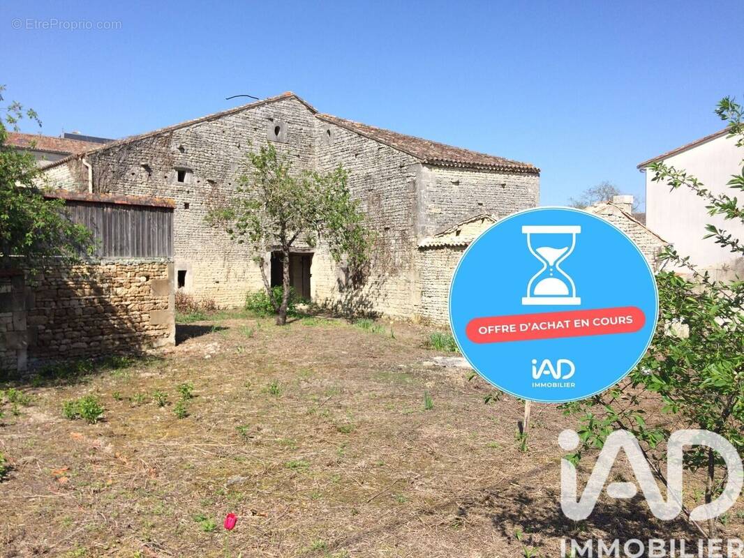 Photo 1 - Maison à HIERSAC