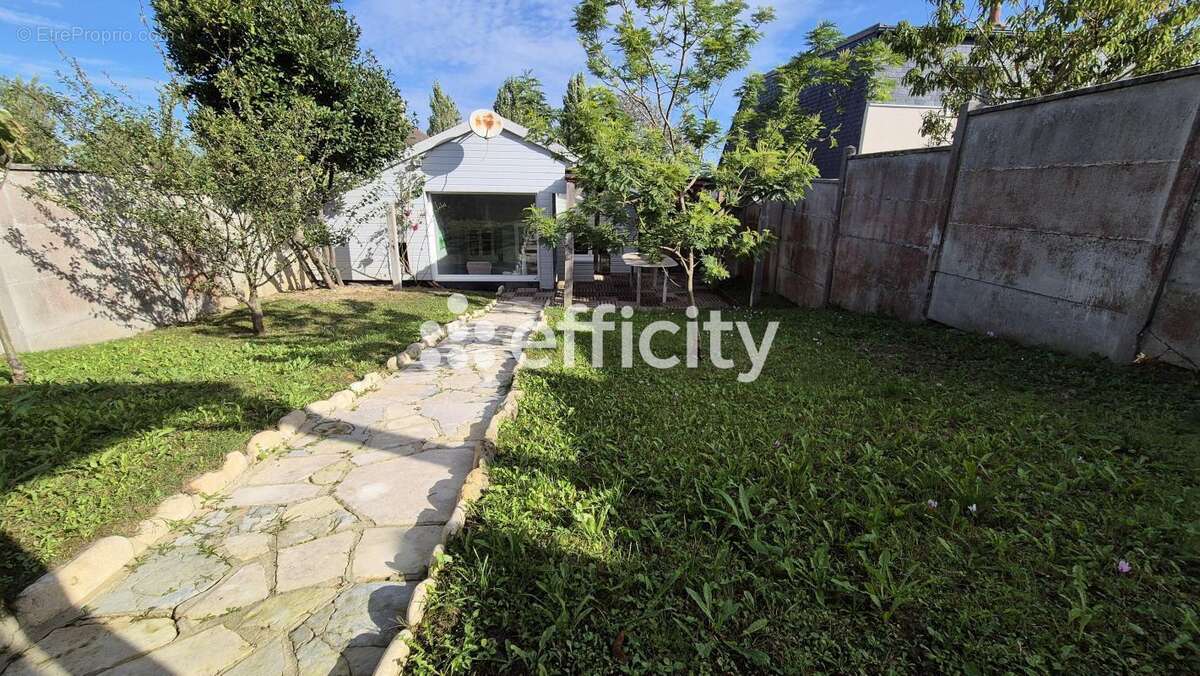 Maison à ARROMANCHES-LES-BAINS