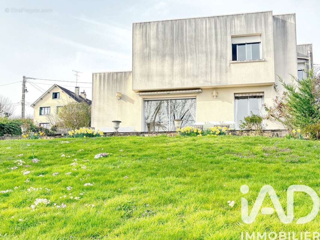 Photo 2 - Maison à CORBEIL-ESSONNES