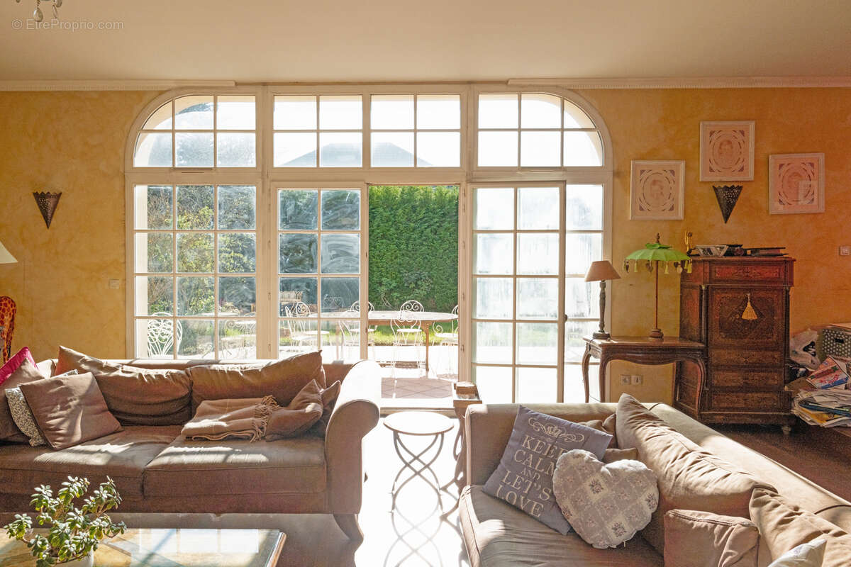 Jolie maison contemporaine idéalement située - photo 3