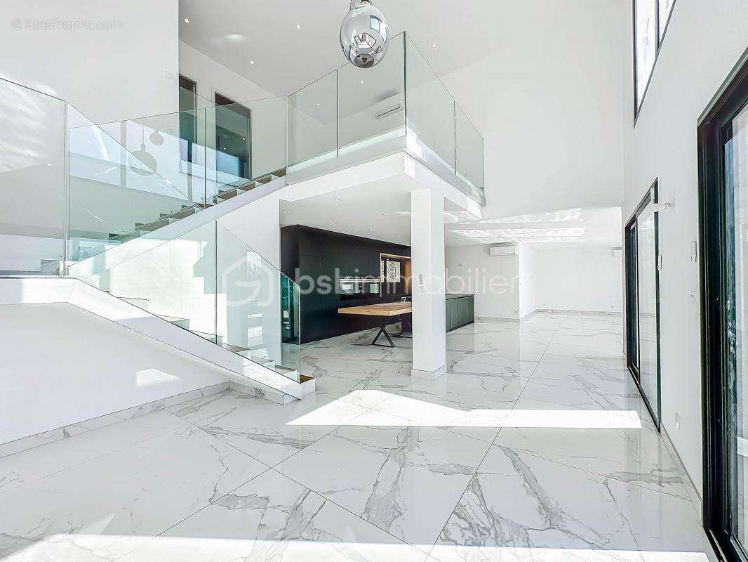 Maison à LA FOUILLOUSE